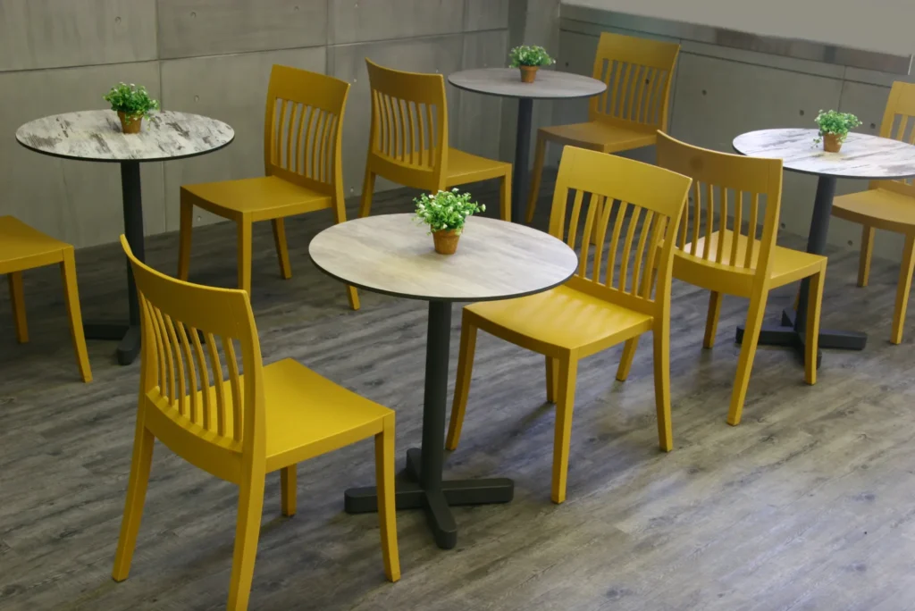 How to Choose Long-Lasting Restaurant Chairs Wholesale?