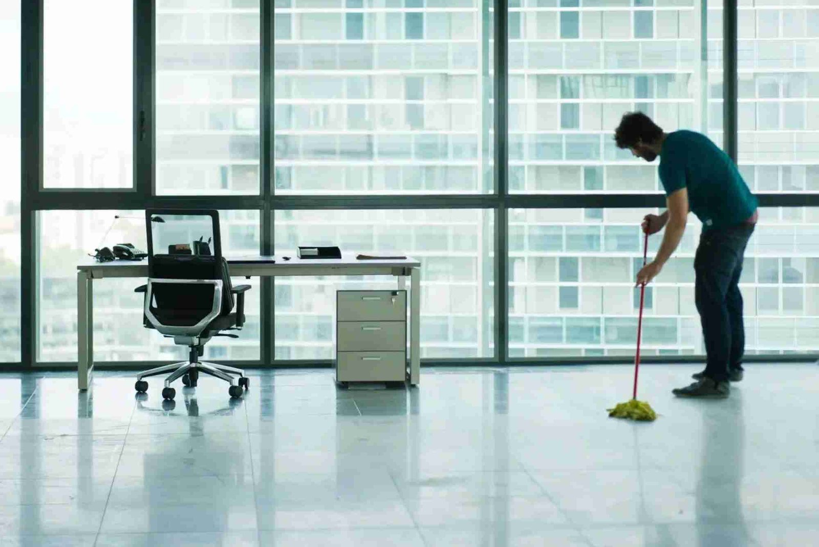 Practical Tips: What Are The Benefits Of Contract Cleaning In Liverpool