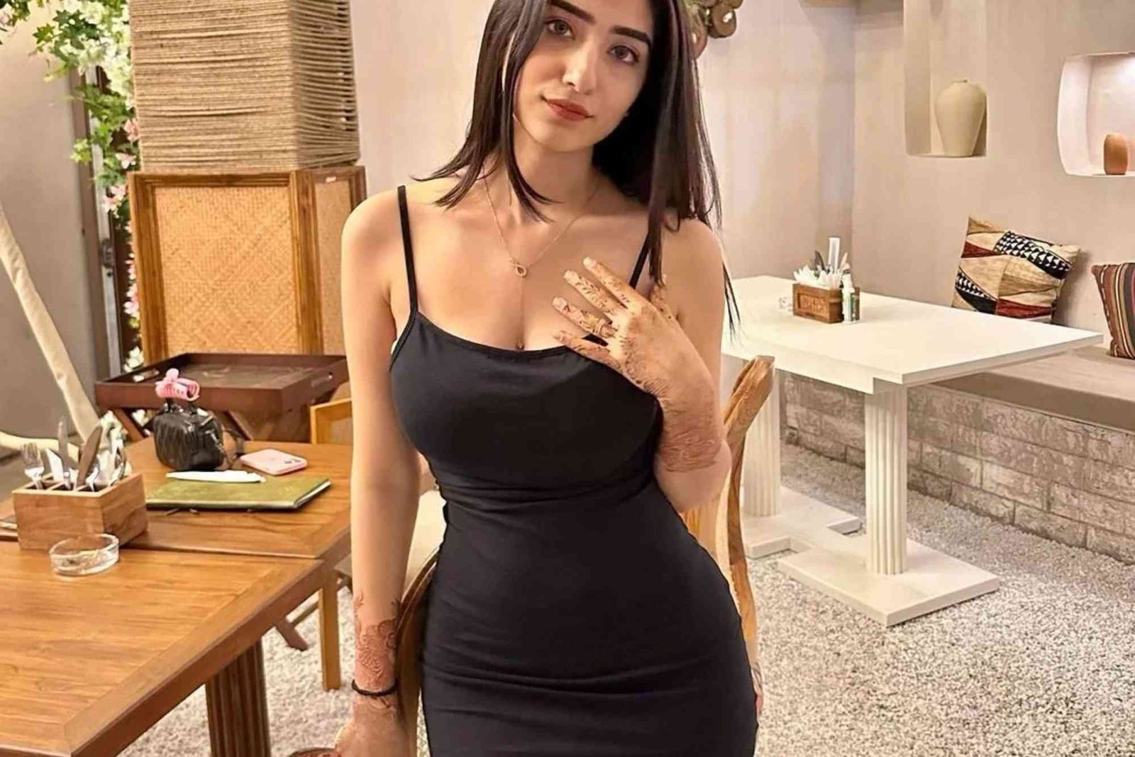 Which Languages Are Spoken by Dubai Escort Models?